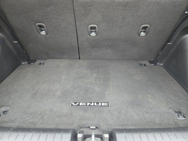Certified 2025 Hyundai Venue SEL FWD image 31