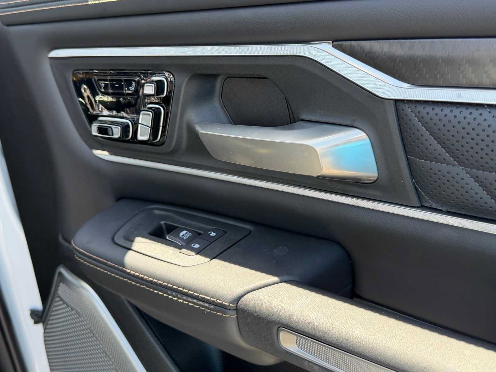 New 2026 RAM 1500 Tungsten AWD/4WD image 31