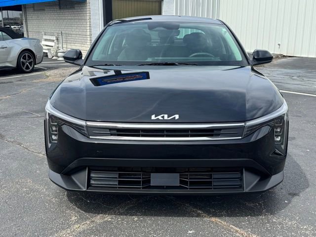 Used 2025 Kia K4 LXS image 2