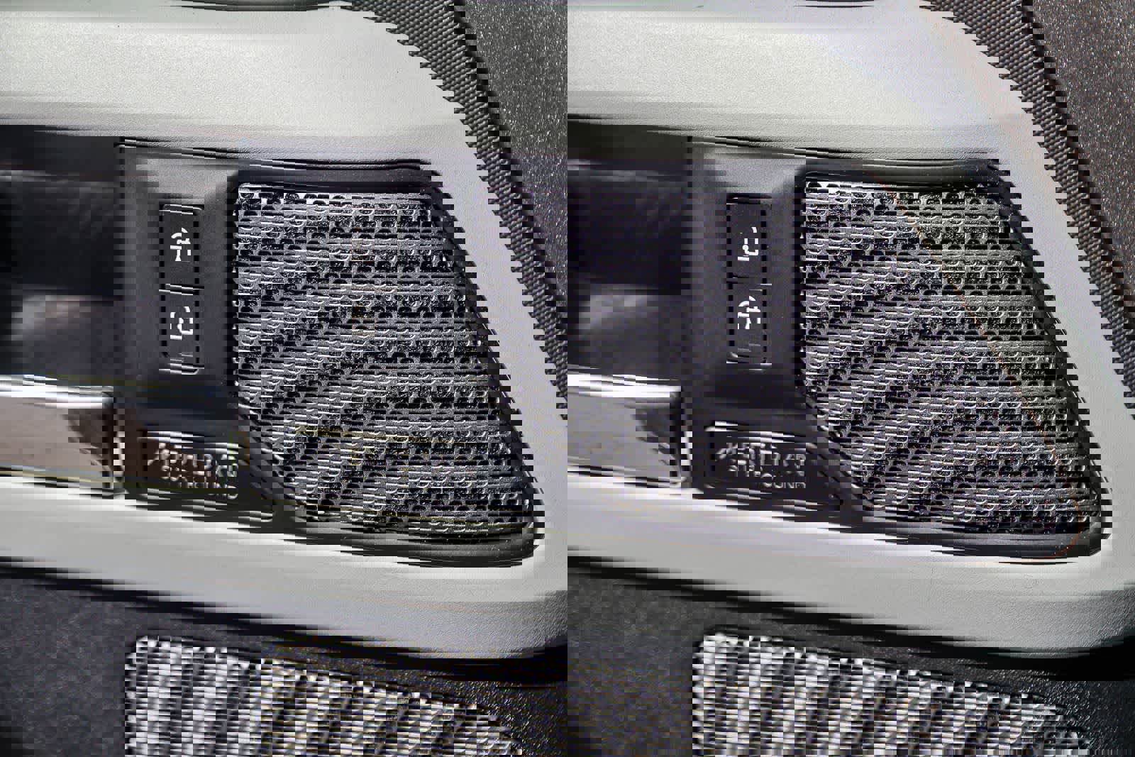 Used 2021 Land Rover Defender 110 X-Dynamic HSE AWD/4WD image 23