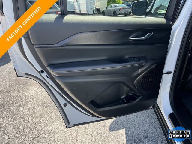 Used 2024 Jeep Grand Cherokee L Altitude AWD/4WD image 18