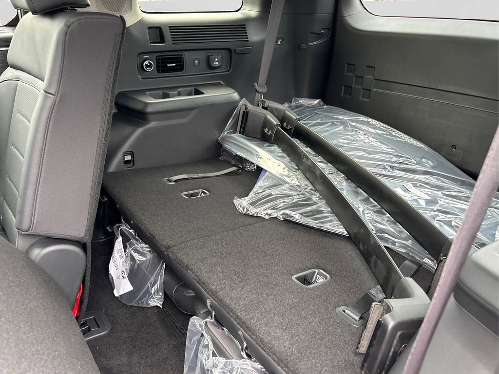 New 2025 Hyundai Santa Fe Limited image 22