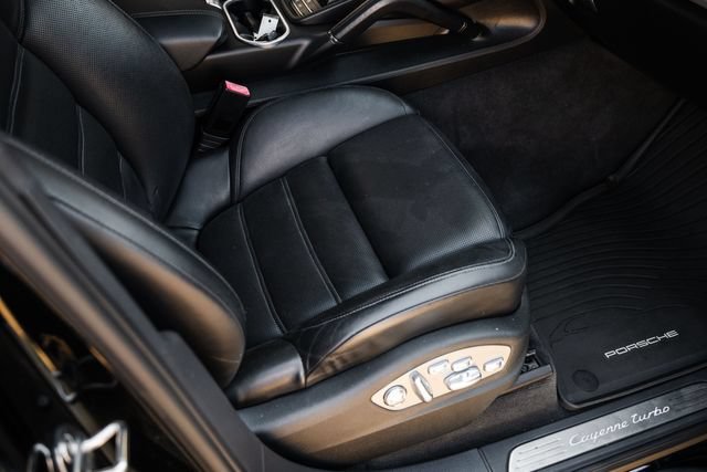 Used 2012 Porsche Cayenne Turbo AWD/4WD image 63