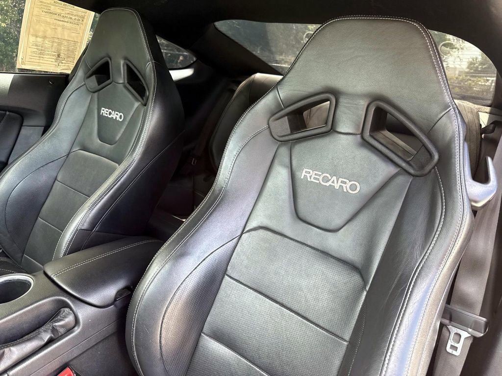 Used 2022 Ford Mustang GT Premium w/ Equipment Group 401A RWD image 16