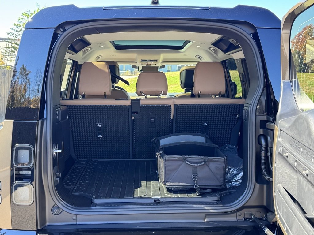 New 2026 Land Rover Defender 110 S image 10