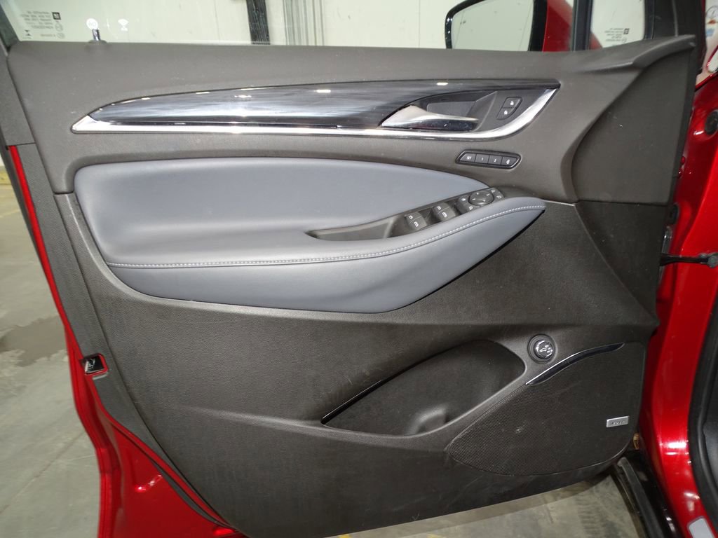 Used 2024 Buick Enclave Premium image 20