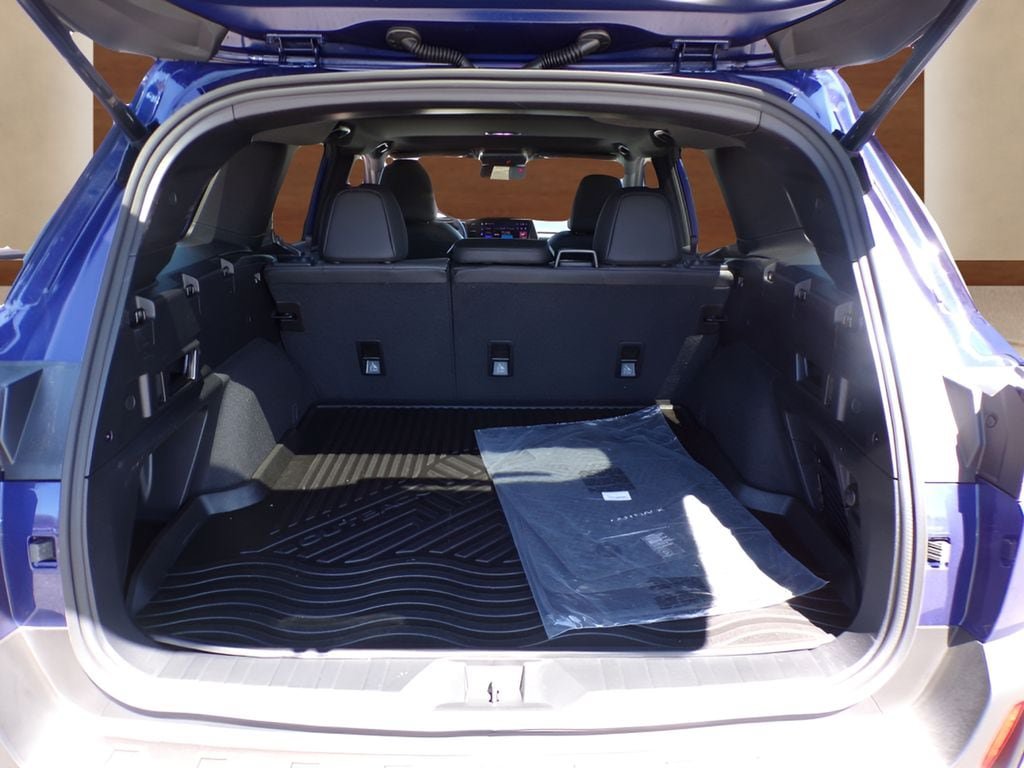 Used 2026 Subaru Outback Premium AWD/4WD image 12