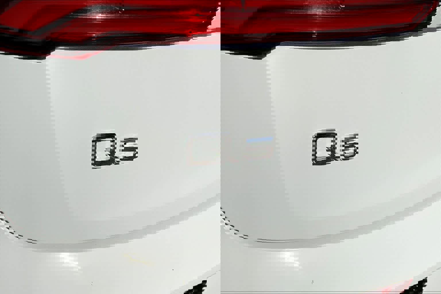 Used 2020 Audi Q5 2.0T Premium image 10