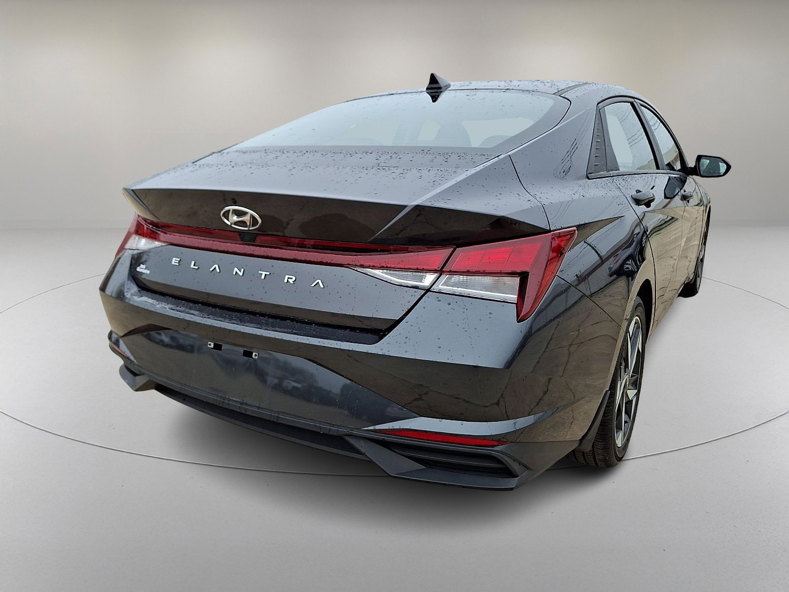 Used 2023 Hyundai Elantra SEL w/ Convenience Package image 10