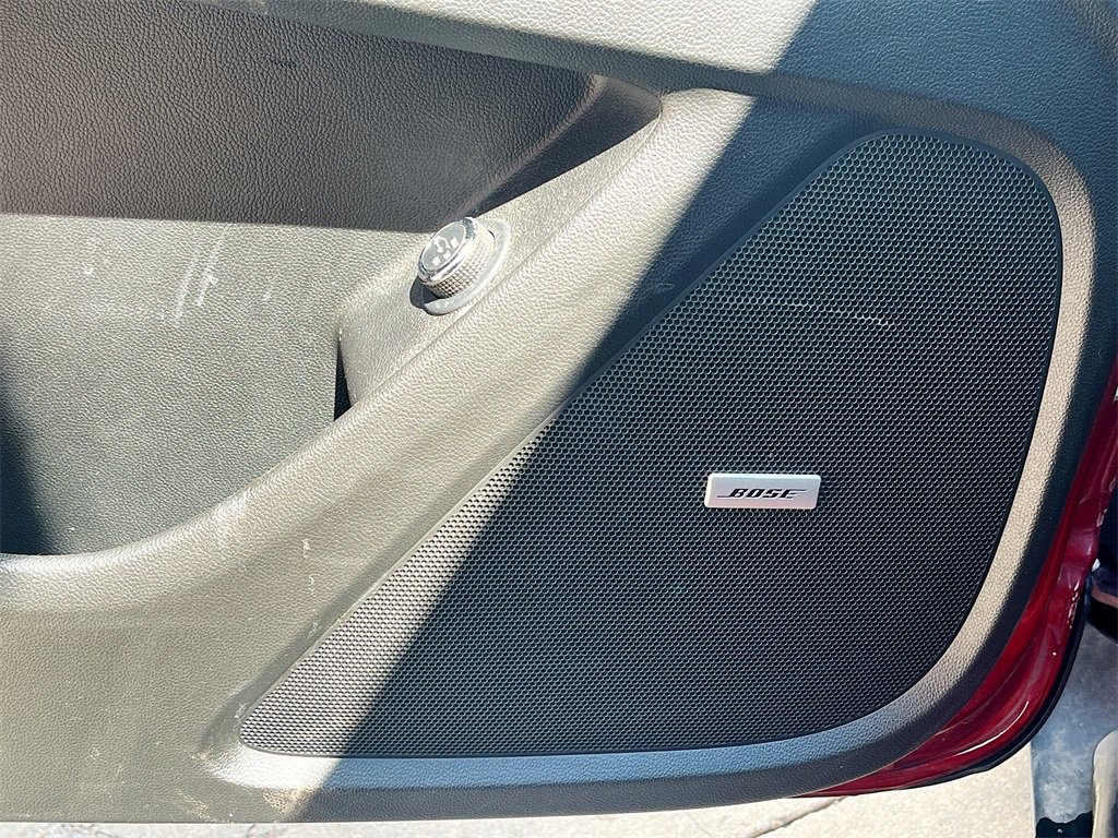 Used 2023 Chevrolet Traverse RS image 19