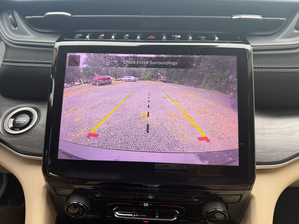Used 2021 Jeep Grand Cherokee L Limited RWD image 32