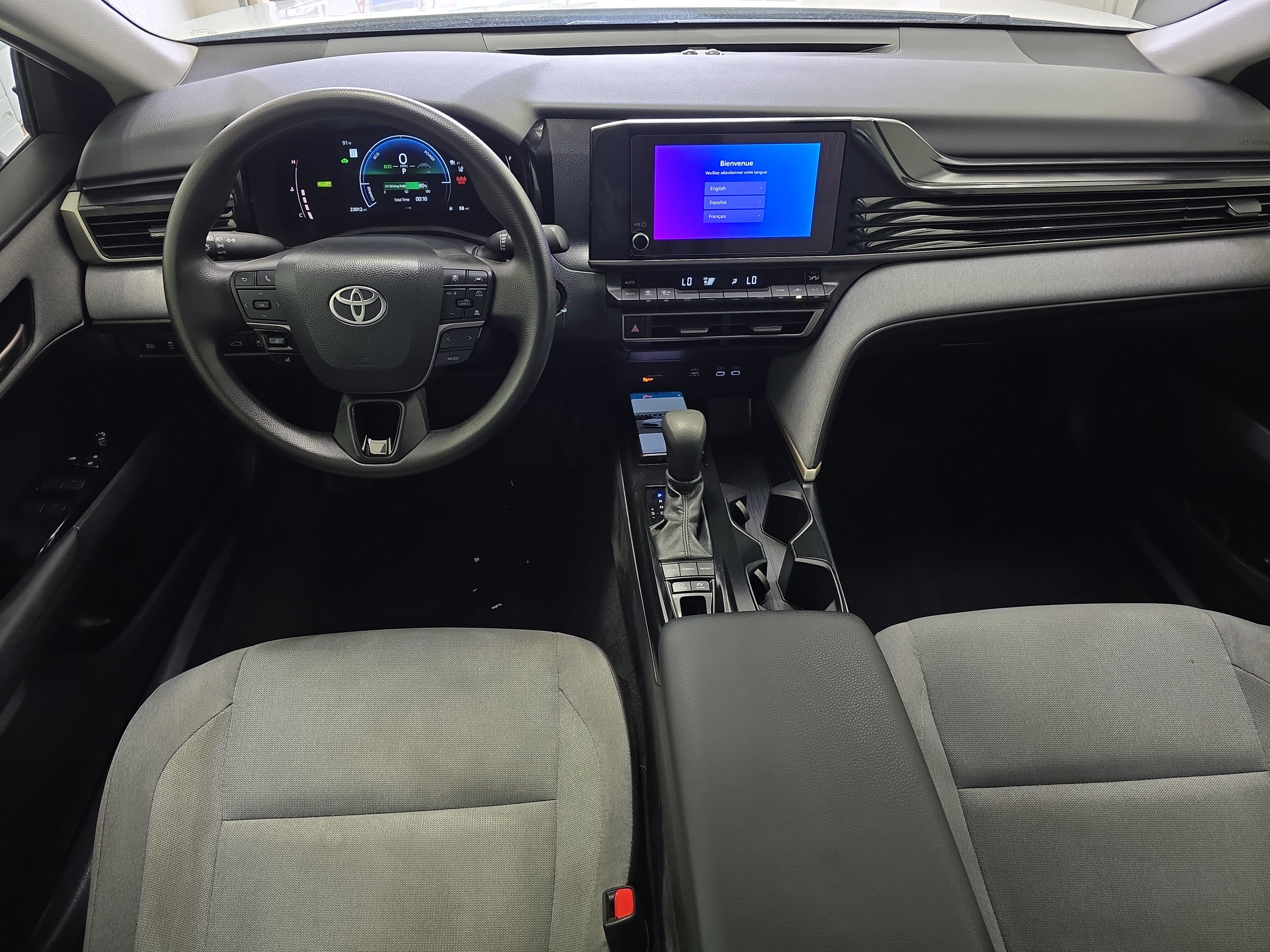 Used 2025 Toyota Camry LE FWD image 14