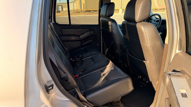 Used 2007 Mercury Mountaineer Premier image 13