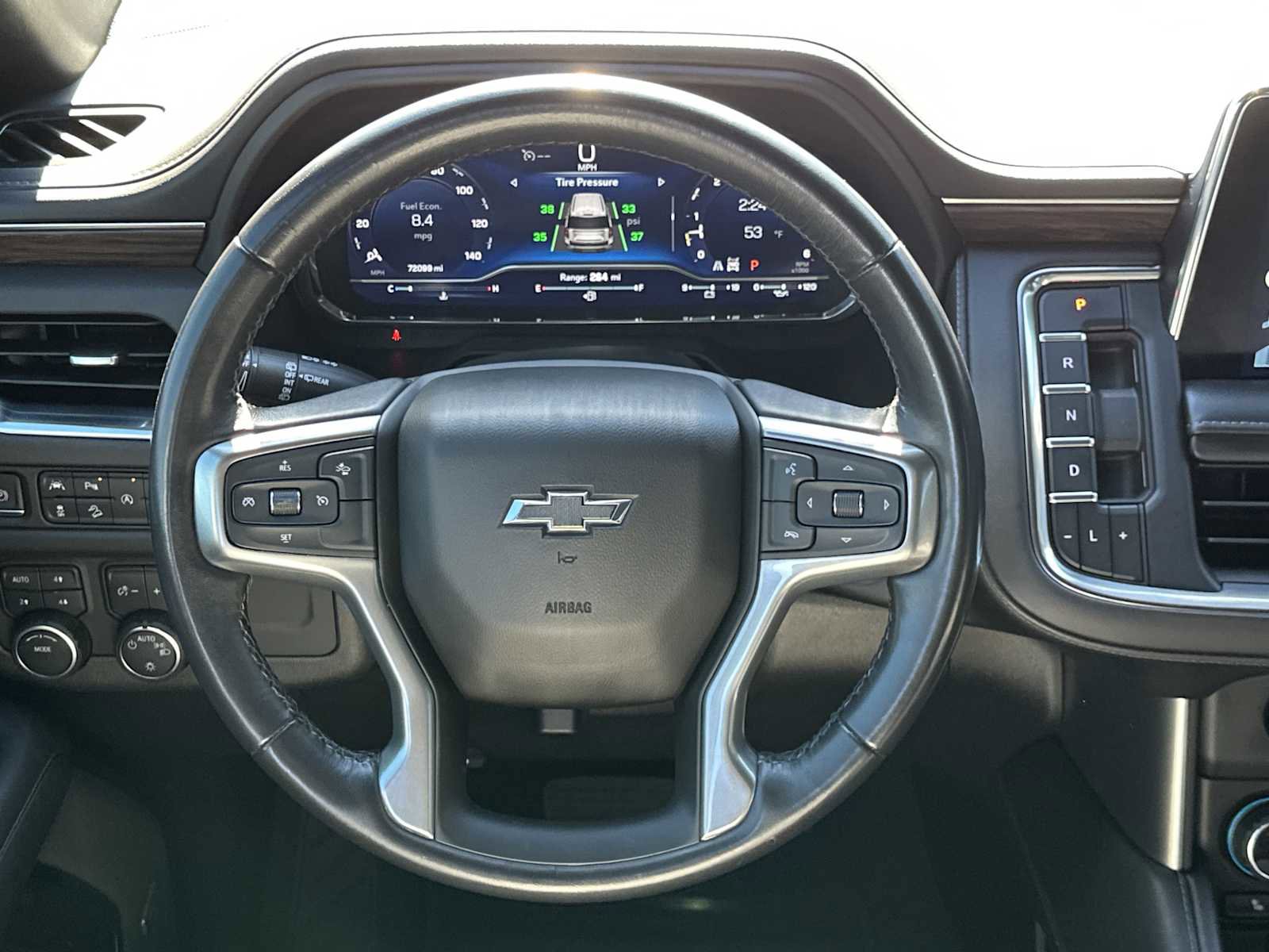 Used 2022 Chevrolet Tahoe Z71 image 11