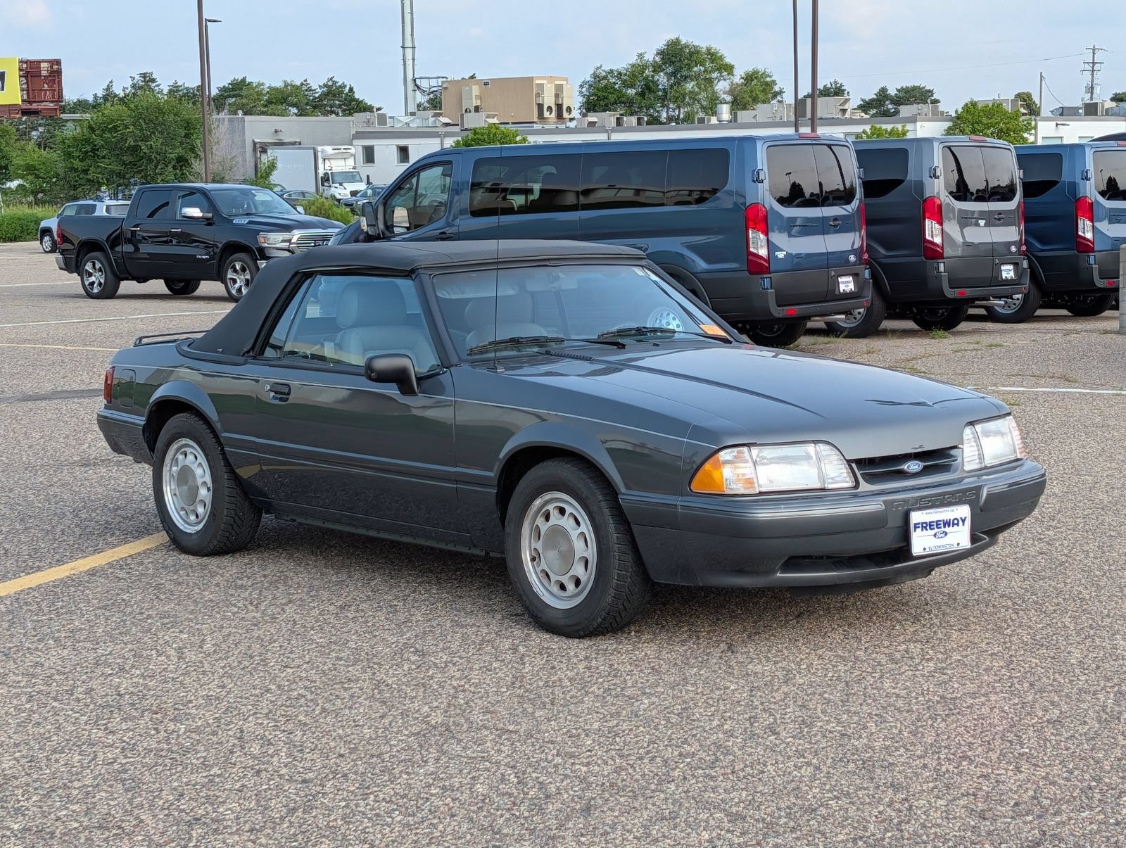 Used 1989 Ford Mustang LX RWD image 8