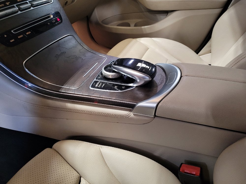 Used 2019 Mercedes-Benz GLC 300 4MATIC image 26