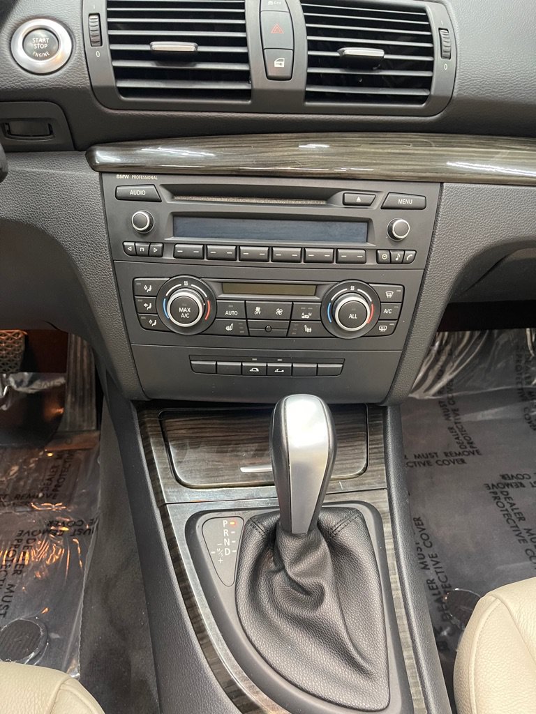 Used 2013 BMW 128i Convertible RWD image 22