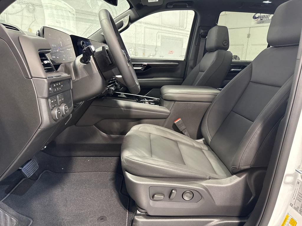 New 2026 Chevrolet Tahoe Z71 w/ Comfort Package AWD/4WD image 25