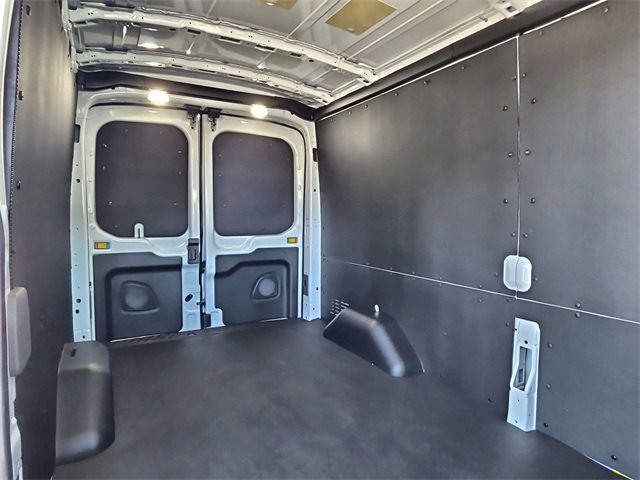 New 2026 Ford Transit 250 148 Medium Roof image 19