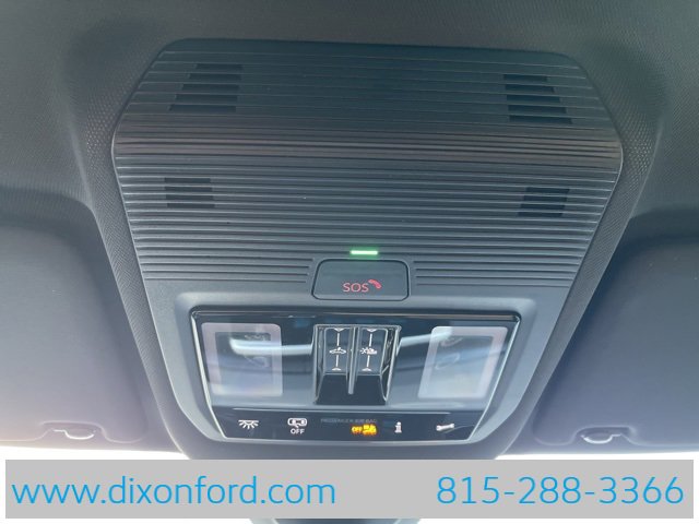 New 2025 Volkswagen Atlas Cross Sport SEL image 19