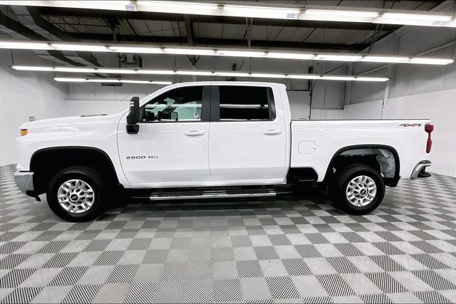Used 2025 Chevrolet Silverado 2500 LT w/ Convenience Package AWD/4WD image 14