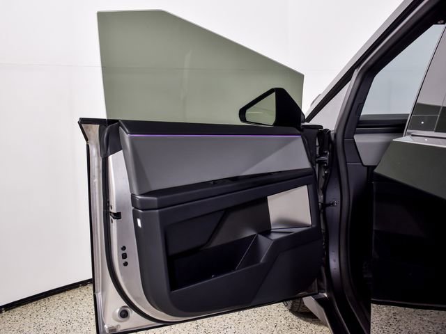 Used 2024 Tesla Cybertruck AWD Crew Cab image 14
