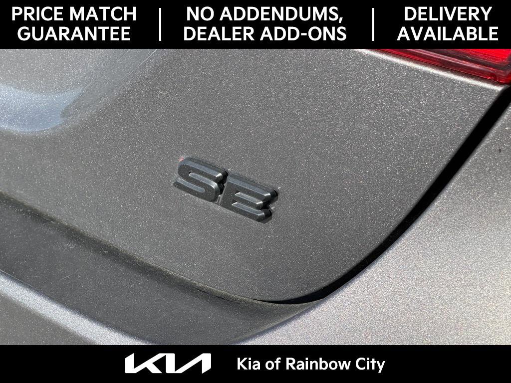 Used 2024 Toyota Camry SE image 8