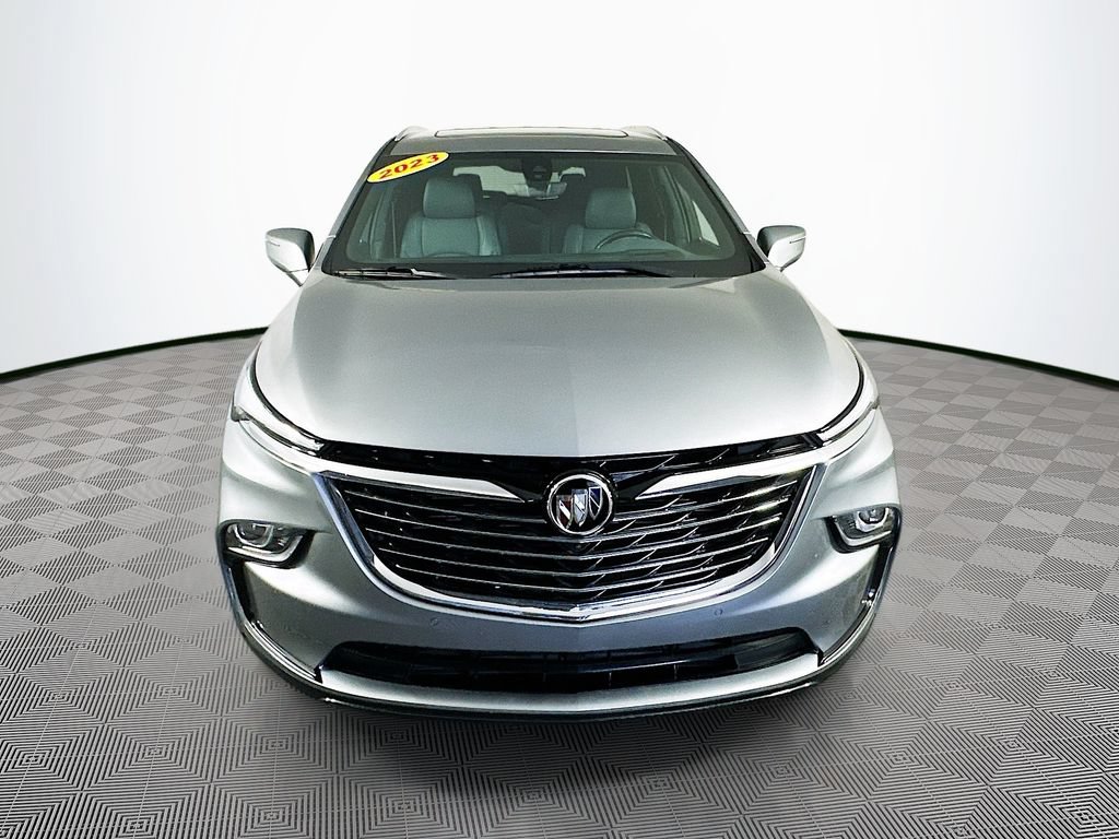 Used 2023 Buick Enclave Premium w/ Experience Buick Package FWD image 4