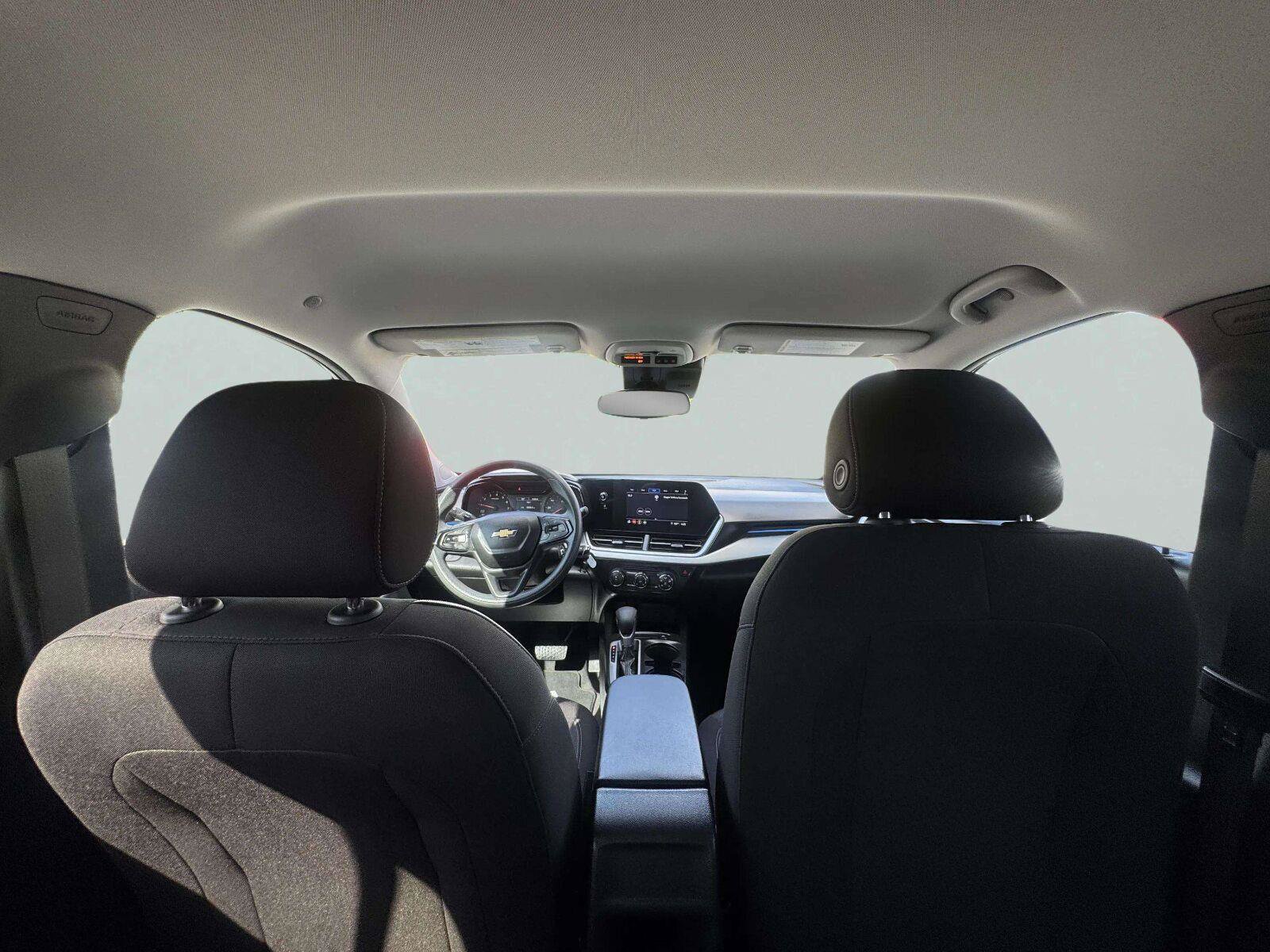 Used 2025 Chevrolet Trax LS w/ Driver Confidence Package FWD image 47