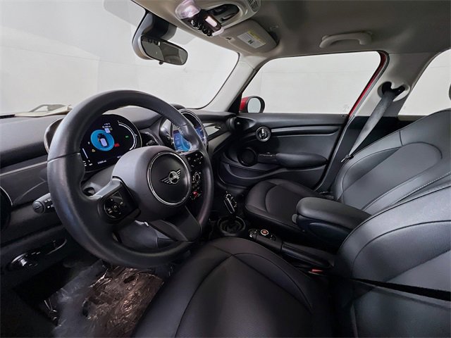 Used 2022 MINI Cooper 4-Door Hardtop image 21