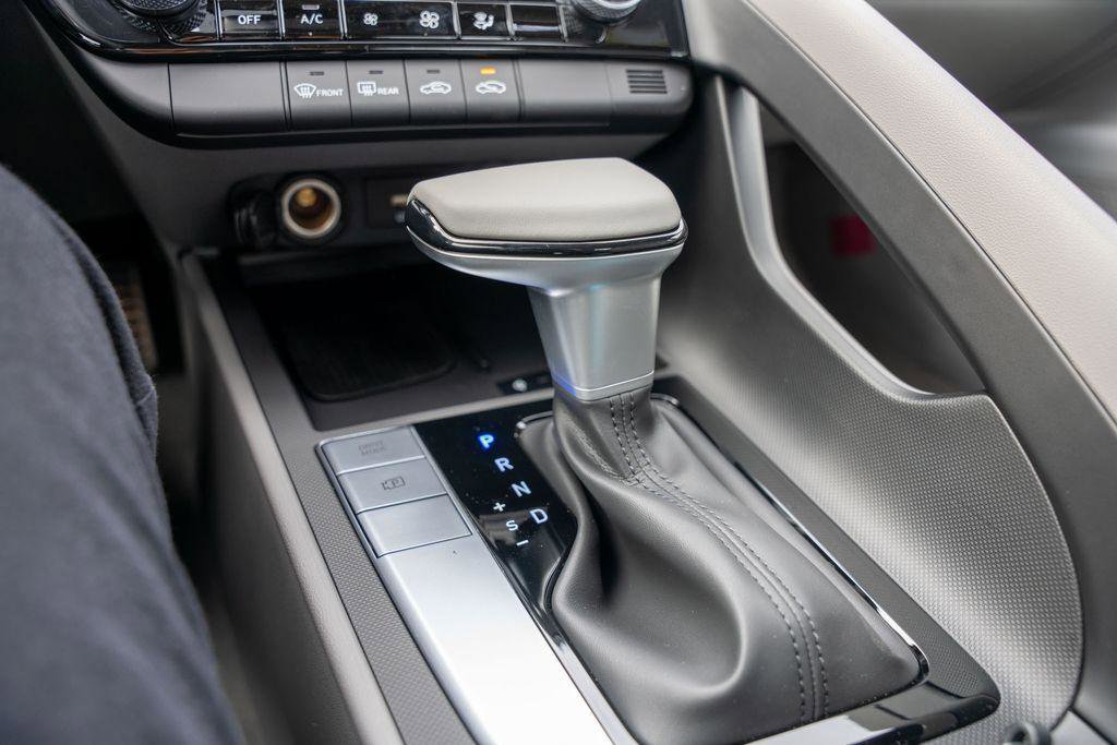 New 2025 Hyundai Elantra Sport image 24