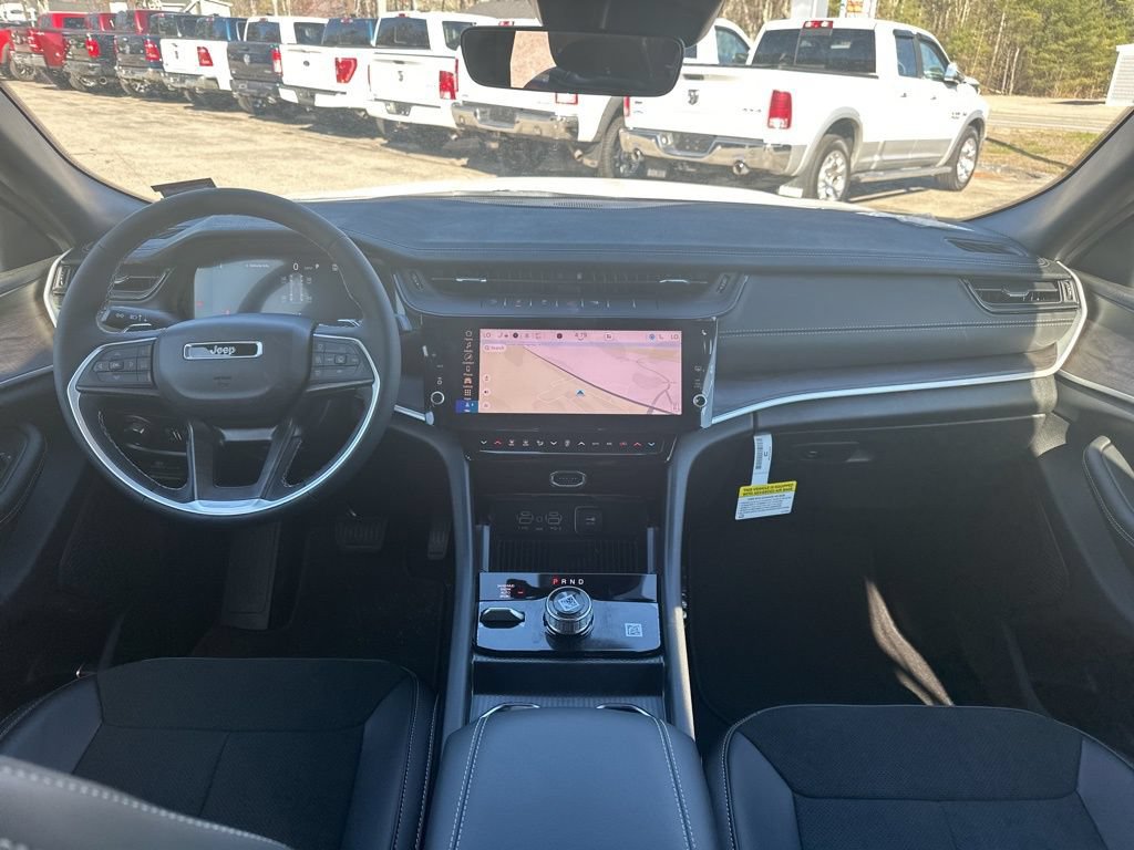New 2026 Jeep Grand Cherokee Altitude AWD/4WD image 14