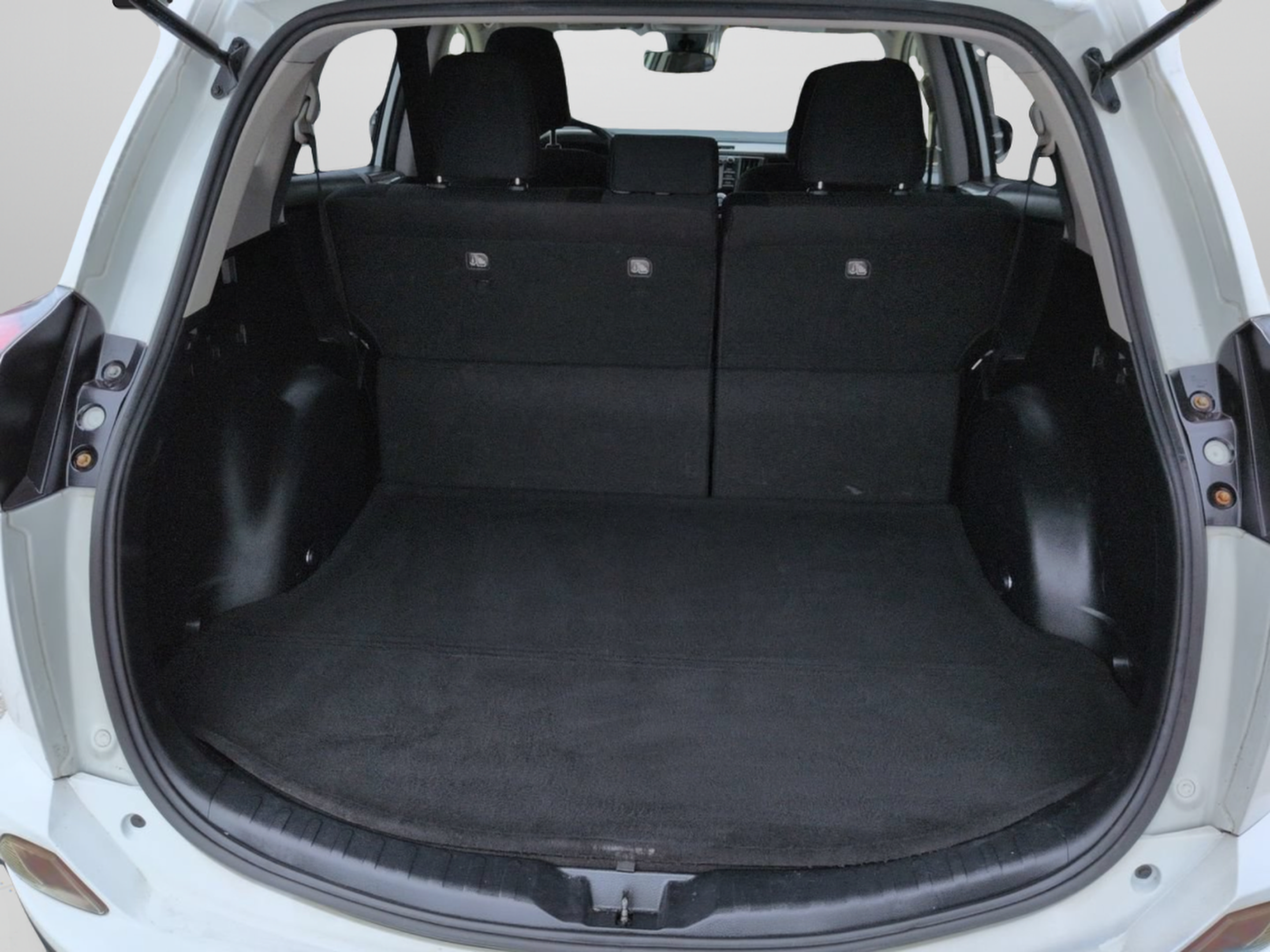 Used 2017 Toyota RAV4 LE FWD image 17