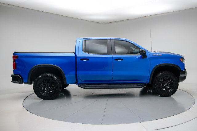 Used 2023 Chevrolet Silverado 1500 ZR2 w/ Technology Package AWD/4WD image 6