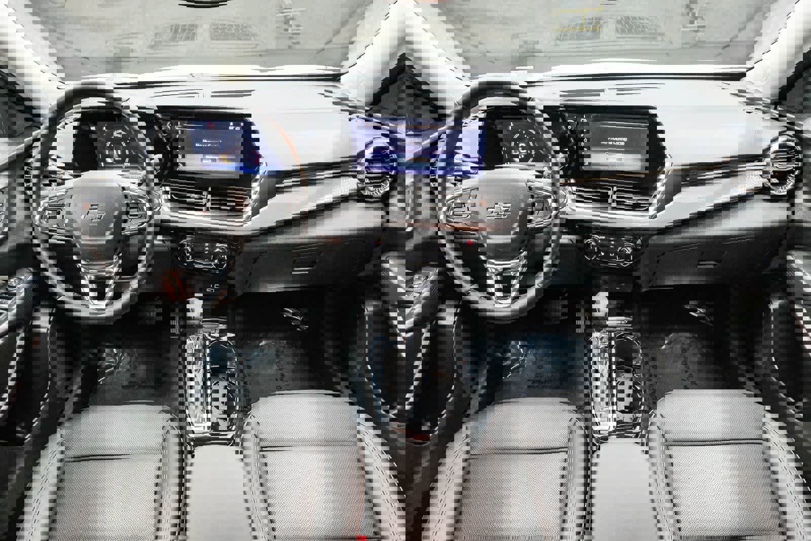 Used 2024 Chevrolet Trax ACTIV w/ Sunroof Package FWD image 15