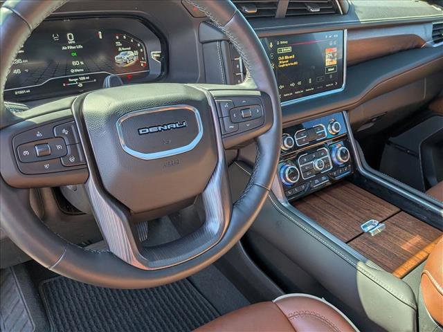 Used 2024 GMC Yukon Denali Ultimate AWD/4WD image 11