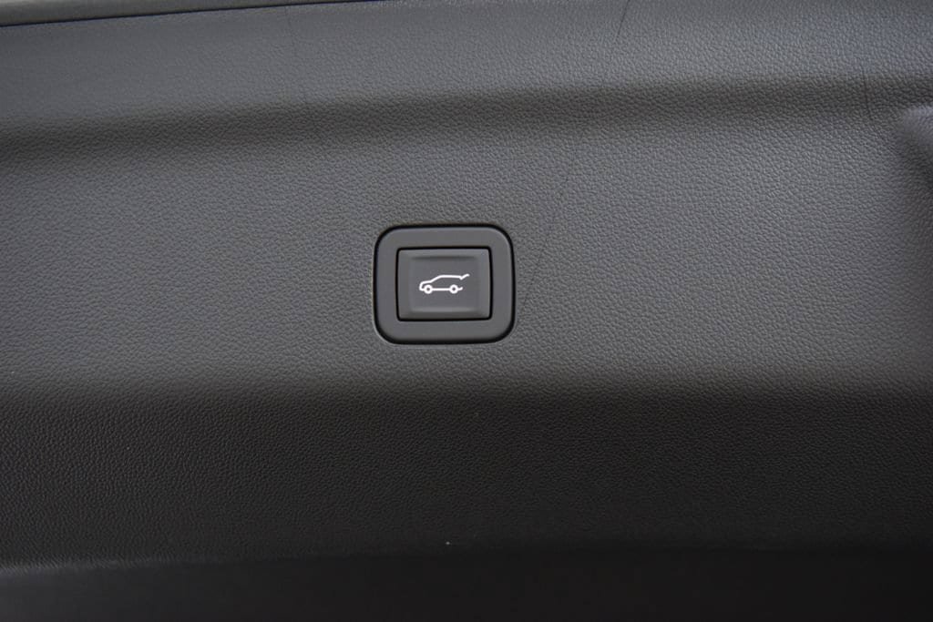 New 2026 Chevrolet Suburban High Country AWD/4WD image 27