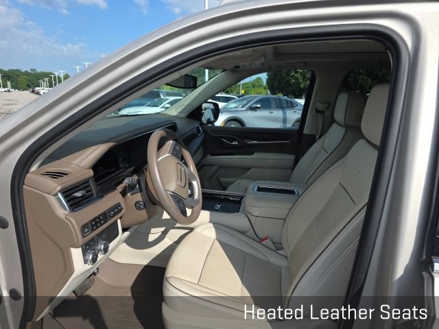 Used 2023 GMC Yukon XL Denali AWD/4WD image 9