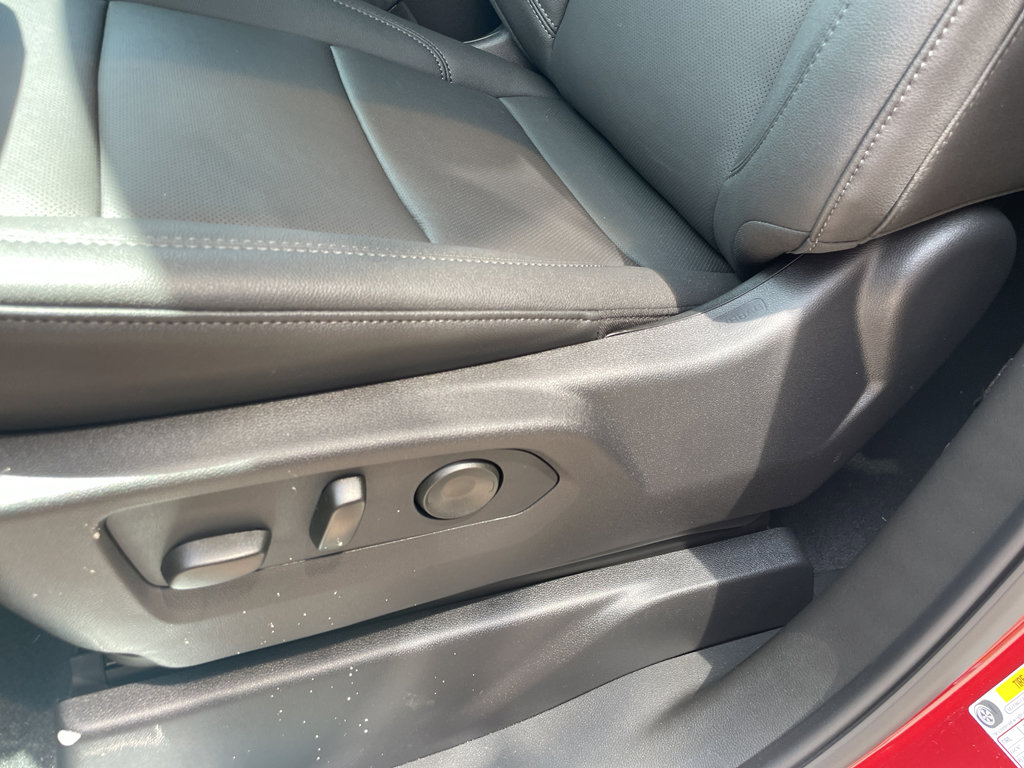 New 2026 GMC Sierra 1500 SLT w/ SLT Premium Package image 18