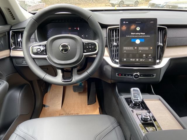 New 2026 Volvo XC90 B5 Plus AWD/4WD image 13