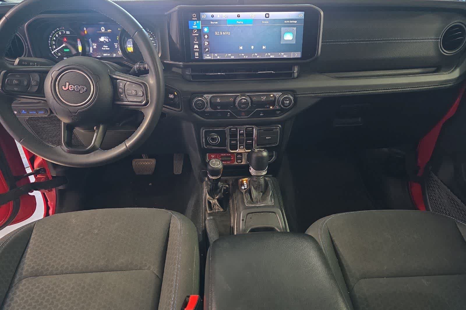 Used 2024 Jeep Wrangler Unlimited Rubicon 4xe AWD/4WD image 4