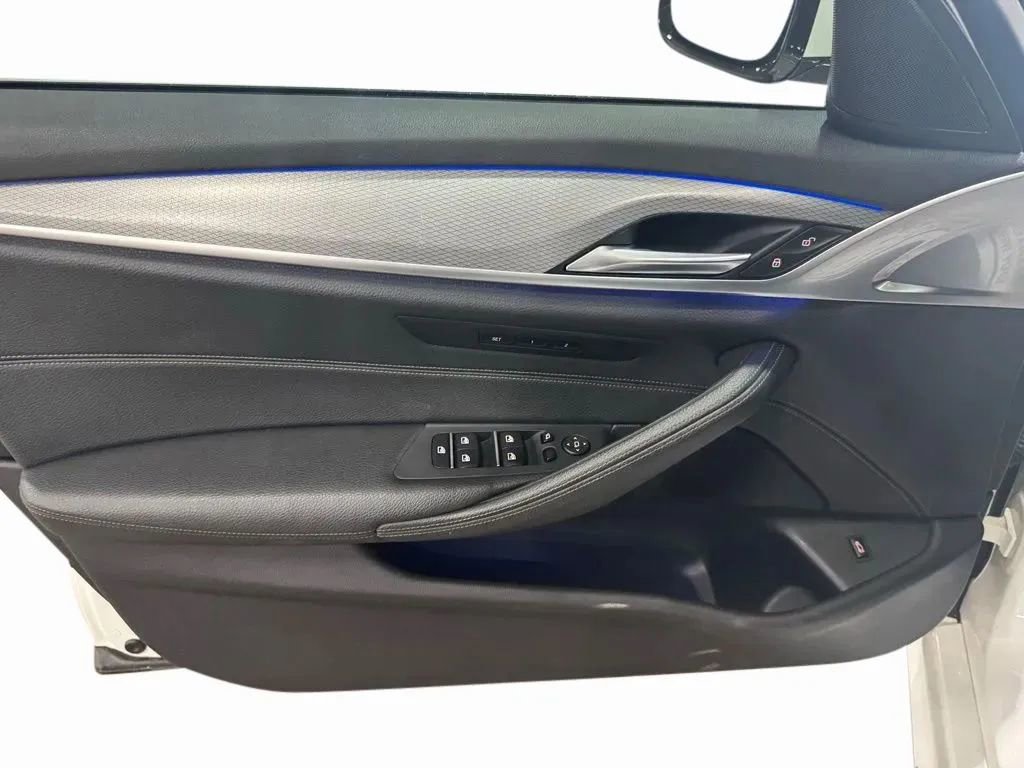 Used 2018 BMW 530i xDrive 530i xDrive image 20