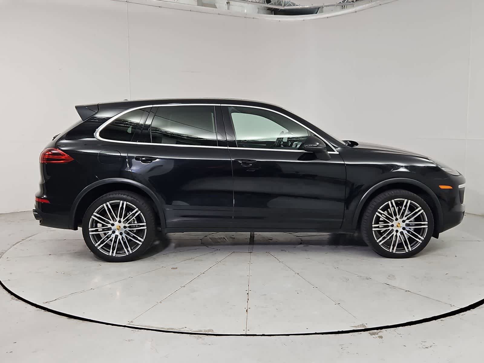 Used 2018 Porsche Cayenne S image 7