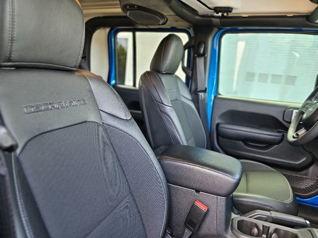 Used 2023 Jeep Gladiator Sport S image 14