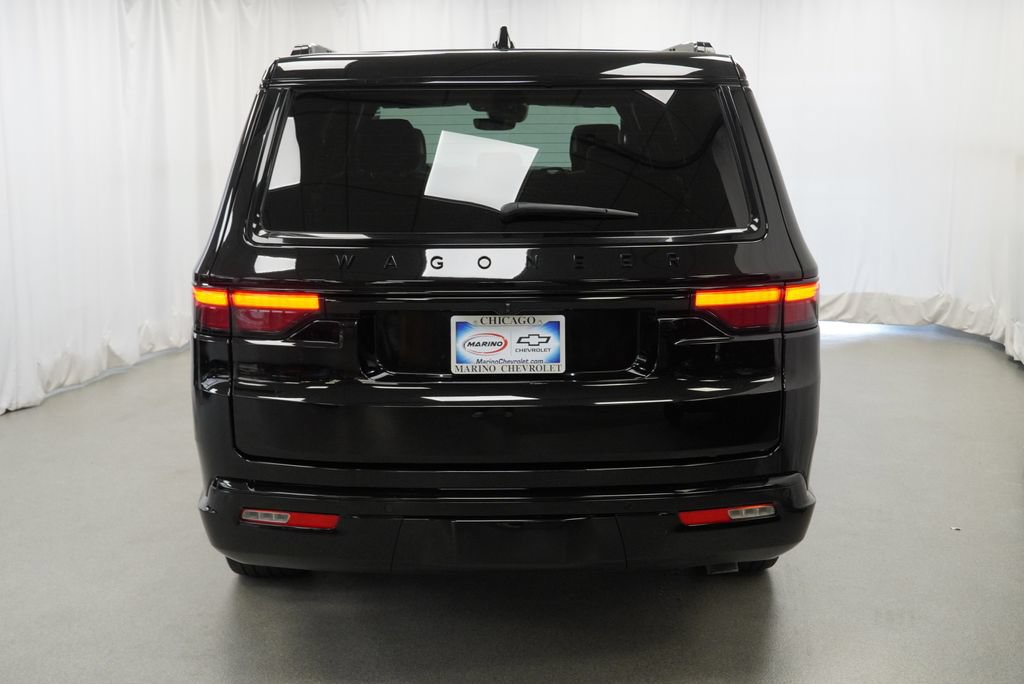 Used 2024 Jeep Wagoneer L Series II AWD/4WD image 42