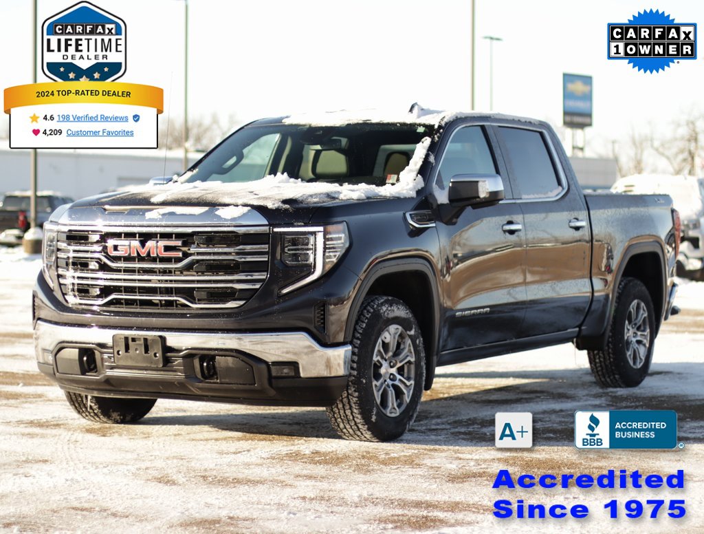 Used 2023 GMC Sierra 1500 SLT w/ SLT Convenience Package image 3