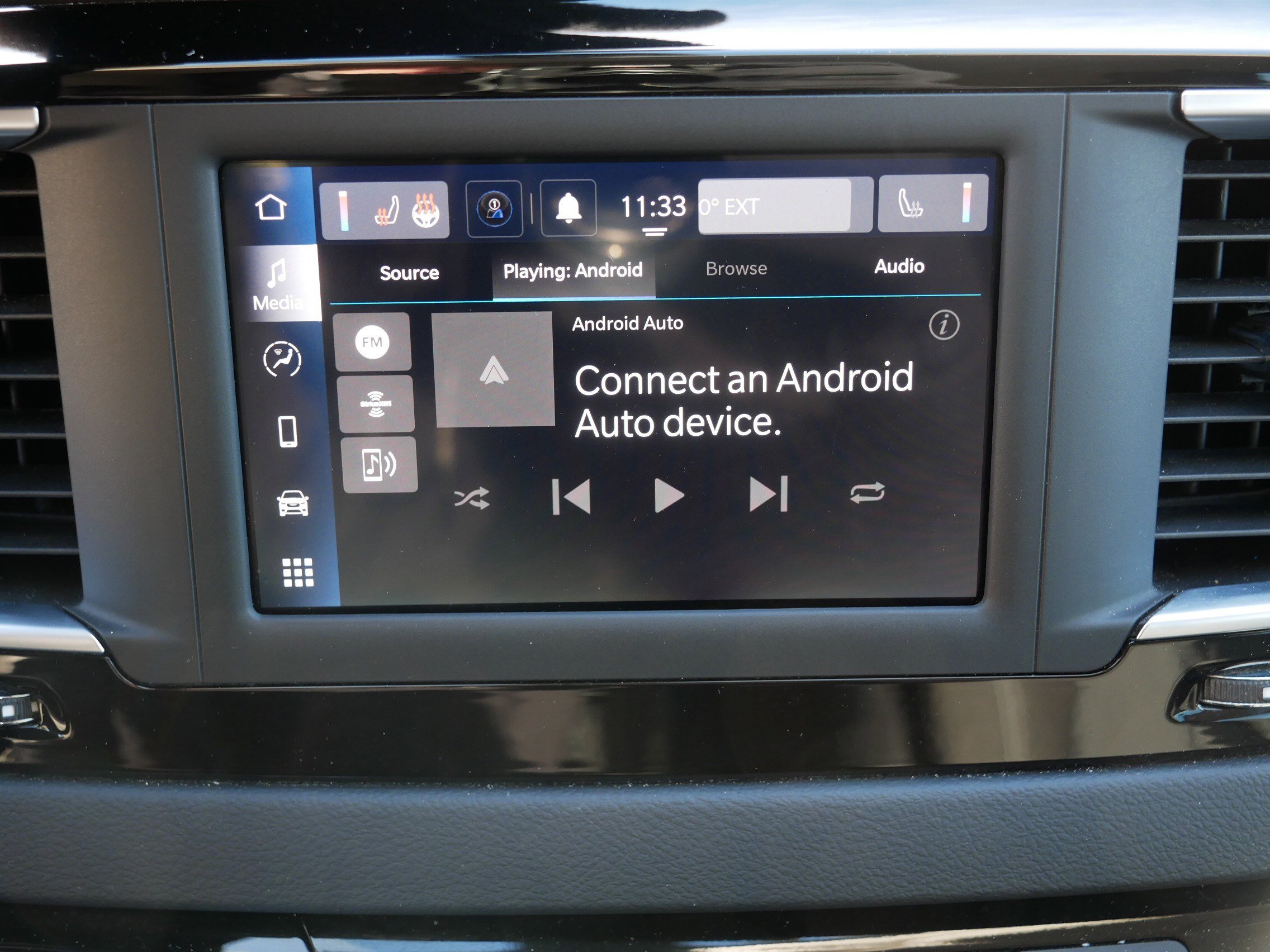 Used 2022 Chrysler Voyager LX image 22