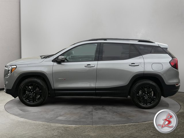 Used 2023 GMC Terrain AT4 AWD/4WD image 4