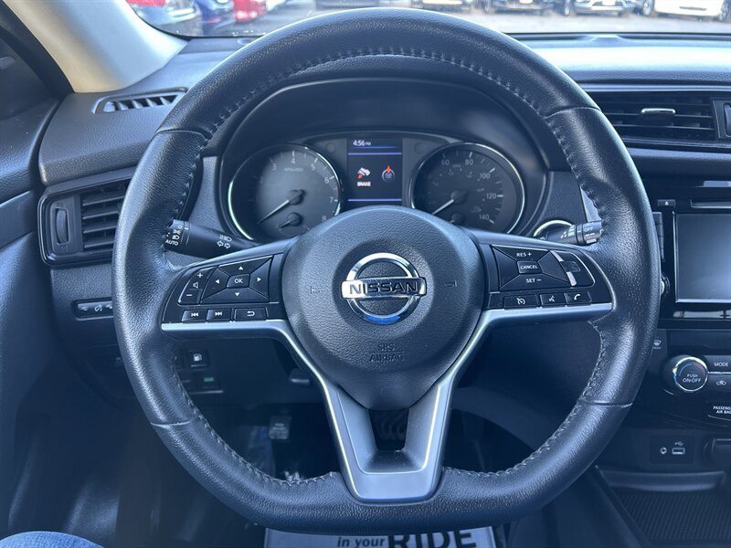 Used 2020 Nissan Rogue SV AWD/4WD image 13