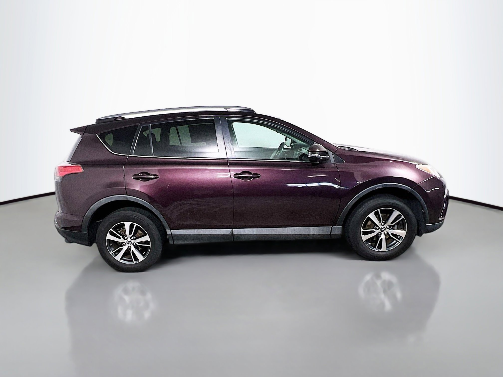 Used 2017 Toyota RAV4 XLE w/ Plus Special Value Package image 3